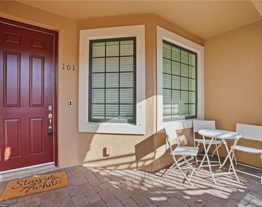 9374 Pocida Court - Photo Thumbnail 25