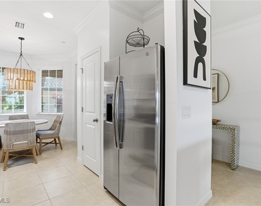 9374 Pocida Court - Photo Thumbnail 10