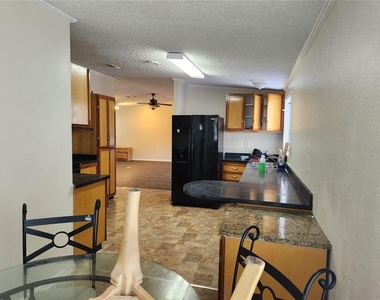 2608 20 Mile Level Road - Photo Thumbnail 17