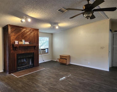 2608 20 Mile Level Road - Photo Thumbnail 10