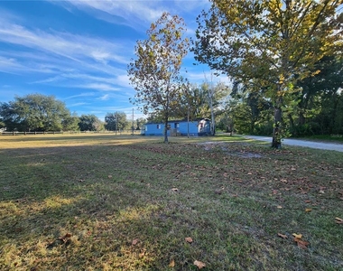 2608 20 Mile Level Road - Photo Thumbnail 3