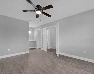2418 Skan Court - Photo Thumbnail 14