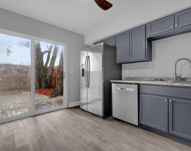 2418 Skan Court - Photo Thumbnail 5