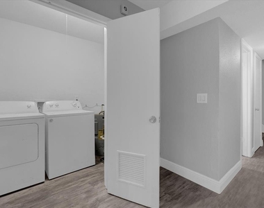 2418 Skan Court - Photo Thumbnail 6