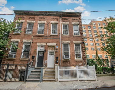 507 Weiher Court - Photo Thumbnail 1