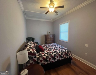 285 Savannah Avenue - Photo Thumbnail 6