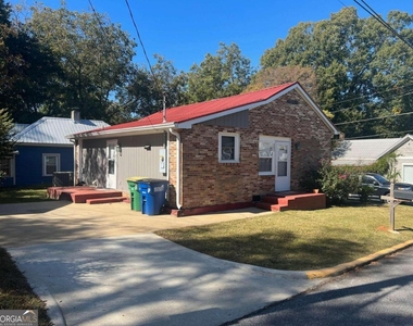 285 Savannah Avenue - Photo Thumbnail 1