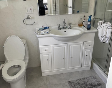 8 Dwight Drive - Photo Thumbnail 9