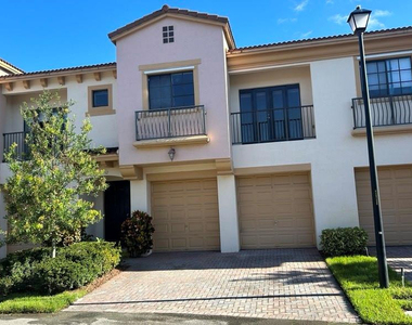 6132 Grand Cypress Circle - Photo Thumbnail 1