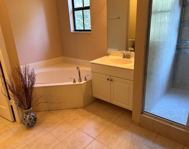 6132 Grand Cypress Circle - Photo Thumbnail 31