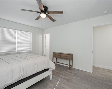 508 Rogers Way - Photo Thumbnail 21