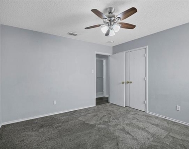 1713 Baxter Springs Drive - Photo Thumbnail 21