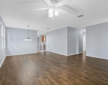 1713 Baxter Springs Drive - Photo Thumbnail 2