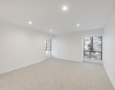 9150 Gramercy Drive - Photo Thumbnail 3