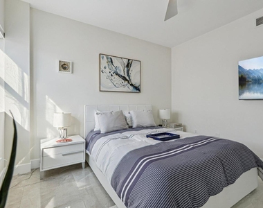 2640 Lake Shore Drive - Photo Thumbnail 22