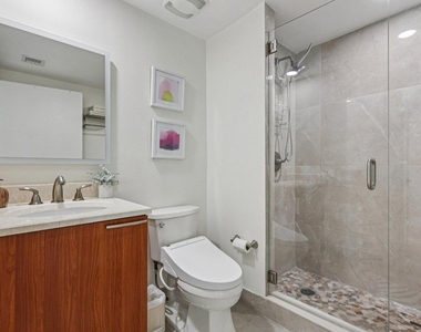 2640 Lake Shore Drive - Photo Thumbnail 26