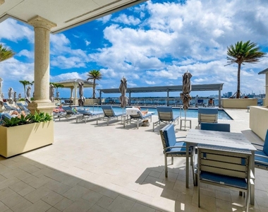2640 Lake Shore Drive - Photo Thumbnail 51
