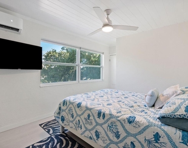 670 Hernando Street - Photo Thumbnail 13