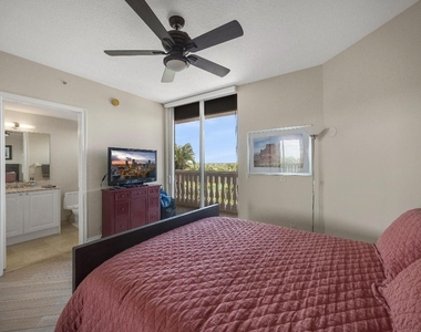 700 Ocean Royale Way - Photo Thumbnail 17