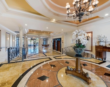 700 Ocean Royale Way - Photo Thumbnail 6
