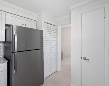 670 Hernando Street - Photo Thumbnail 6