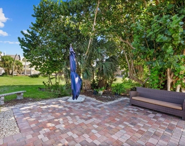 670 Hernando Street - Photo Thumbnail 23