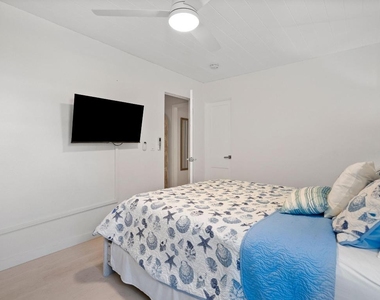 670 Hernando Street - Photo Thumbnail 8