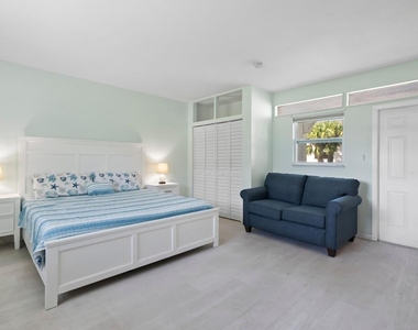 670 Hernando Street - Photo Thumbnail 1