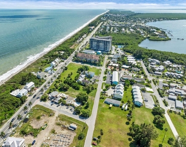 670 Hernando Street - Photo Thumbnail 17
