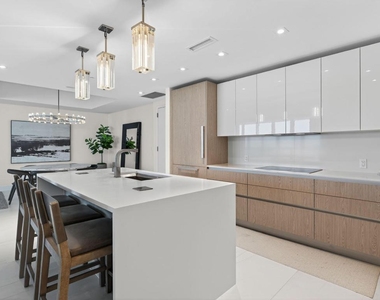 3100 N Ocean Drive - Photo Thumbnail 8