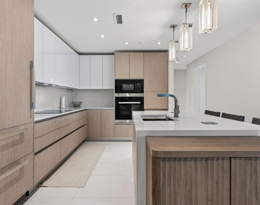 3100 N Ocean Drive - Photo Thumbnail 7