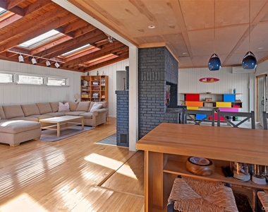 35 Sloop Walk - Photo Thumbnail 11