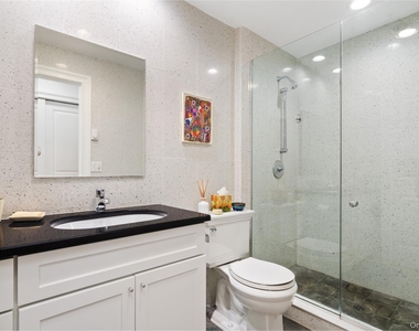 260 Dune Road - Photo Thumbnail 8