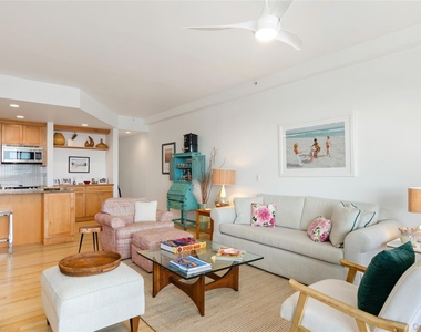 260 Dune Road - Photo Thumbnail 2