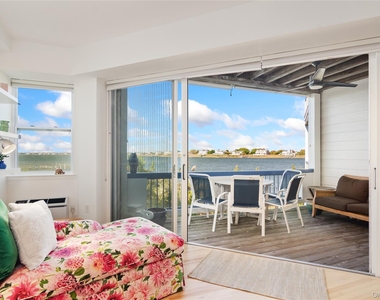 260 Dune Road - Photo Thumbnail 14