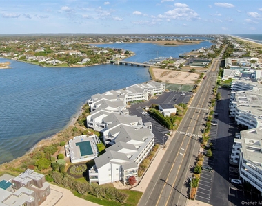 260 Dune Road - Photo Thumbnail 20