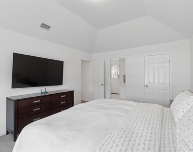 16 Mastro Court - Photo Thumbnail 23