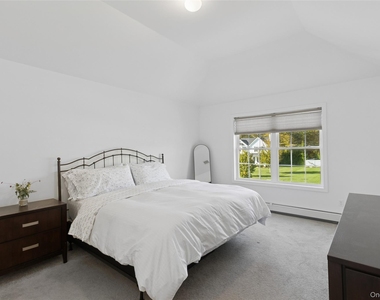 16 Mastro Court - Photo Thumbnail 22