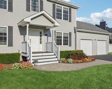 16 Mastro Court - Photo Thumbnail 1