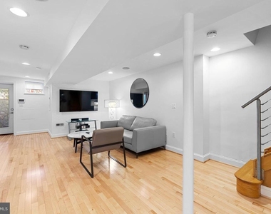 936 T Street Nw - Photo Thumbnail 5