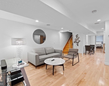 936 T Street Nw - Photo Thumbnail 2