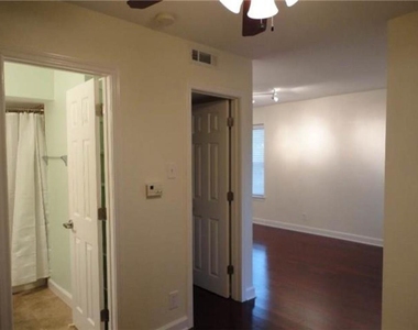 2020 S Congress Ave - Photo Thumbnail 9