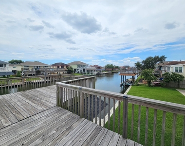 812 Marlin Street - Photo Thumbnail 30