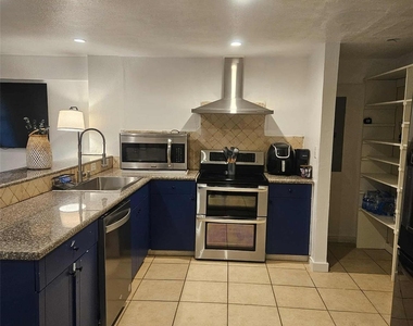 812 Marlin Street - Photo Thumbnail 44