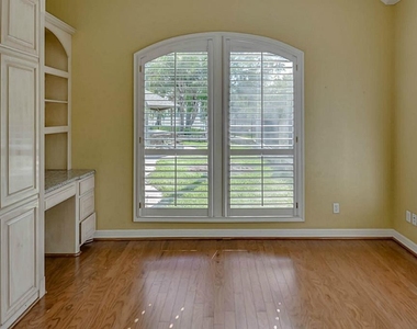 58 Lake Road - Photo Thumbnail 10