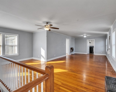 5019 Avenue M 1/2 - Photo Thumbnail 12