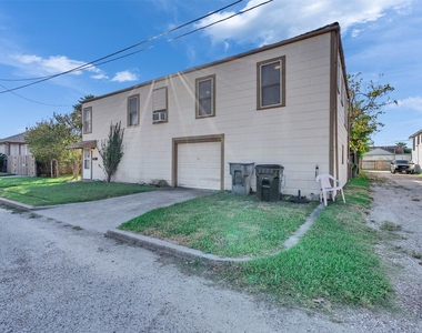 5019 Avenue M 1/2 - Photo Thumbnail 5