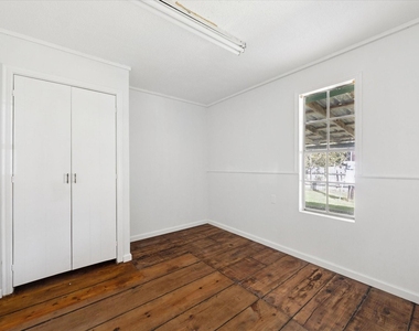 6219 Masters Road - Photo Thumbnail 7