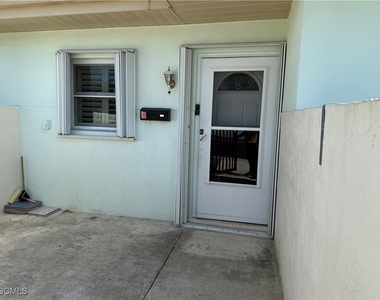 738 Joel Boulevard - Photo Thumbnail 1