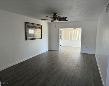 738 Joel Boulevard - Photo Thumbnail 4